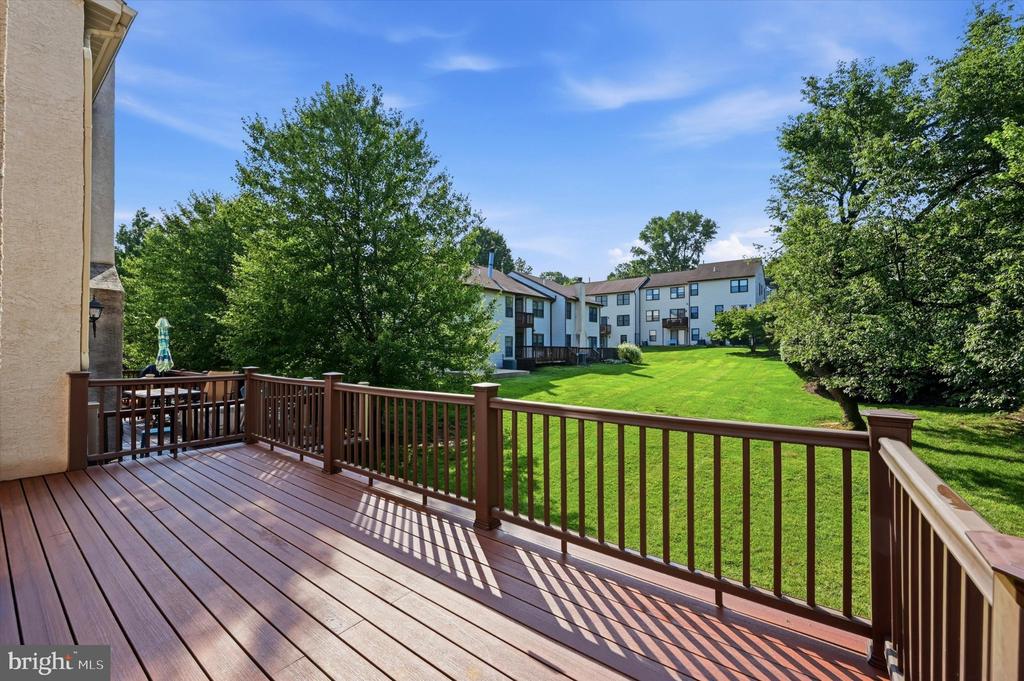 1 FORSYTHIA COURT