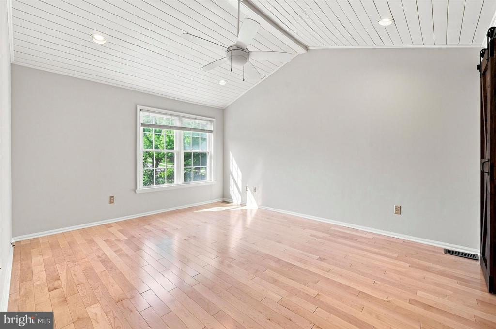 1 FORSYTHIA COURT