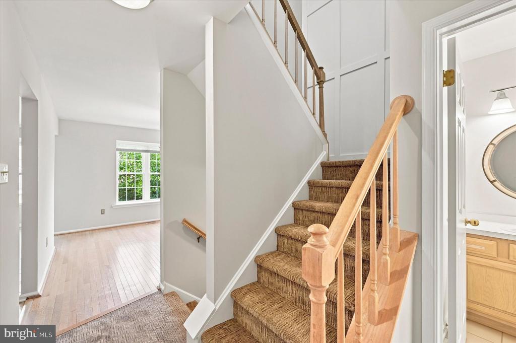 1 FORSYTHIA COURT