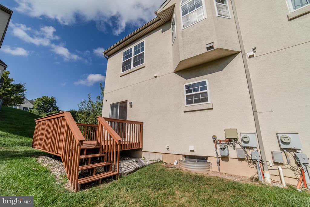 651 FAWN CIRCLE
