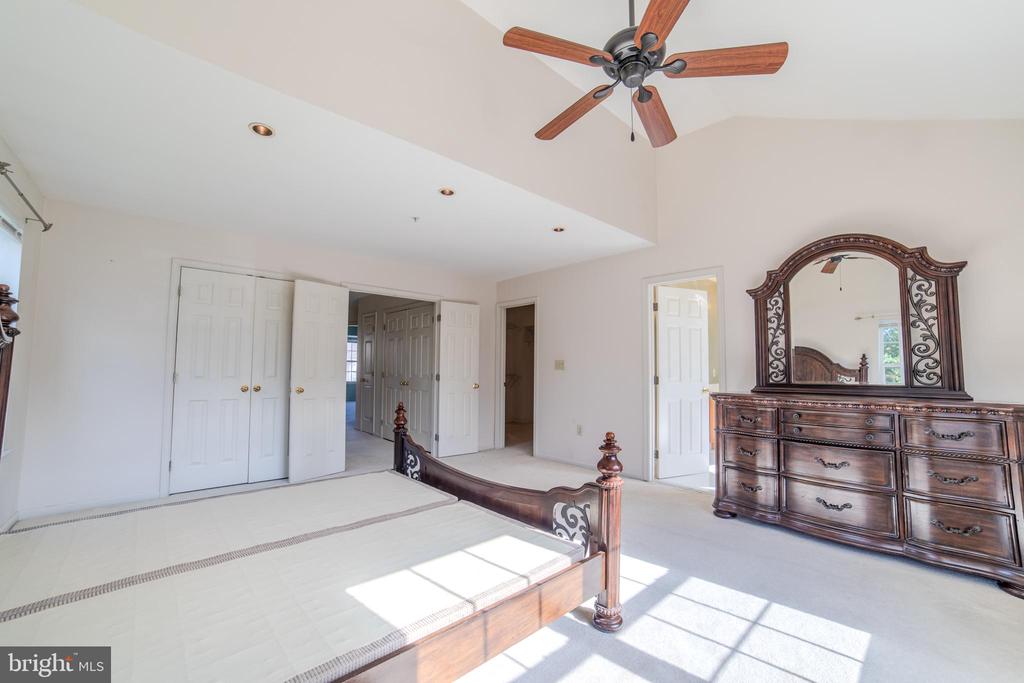 651 FAWN CIRCLE