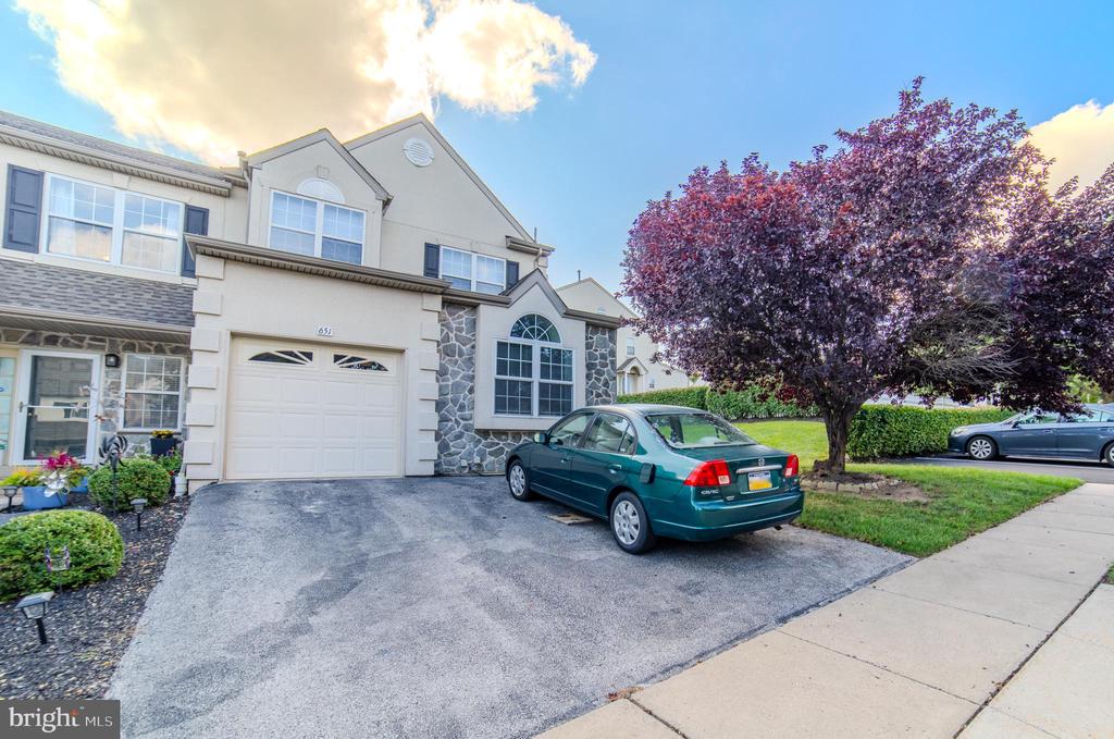 651 FAWN CIRCLE