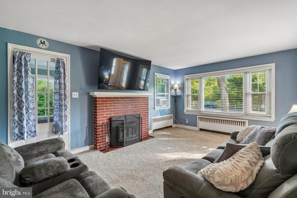 282 GLENDALE AVENUE
