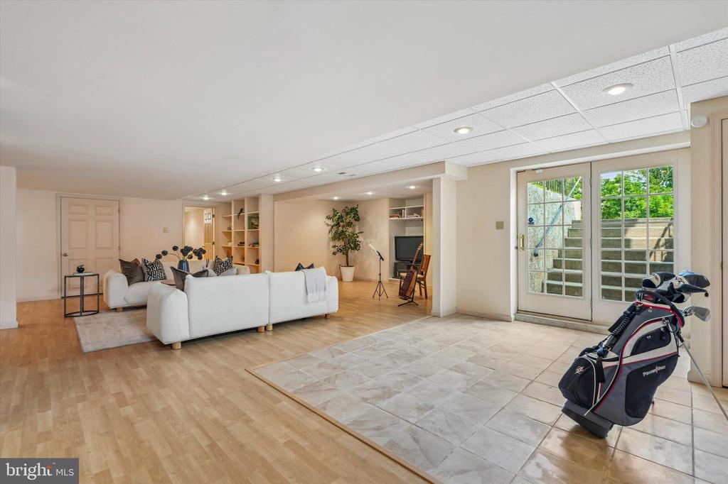 640 WILLOWBEND DRIVE