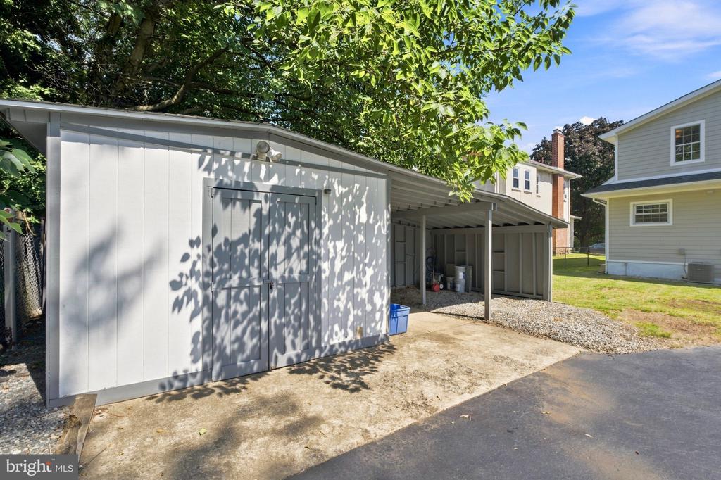 218 LINWOOD AVENUE