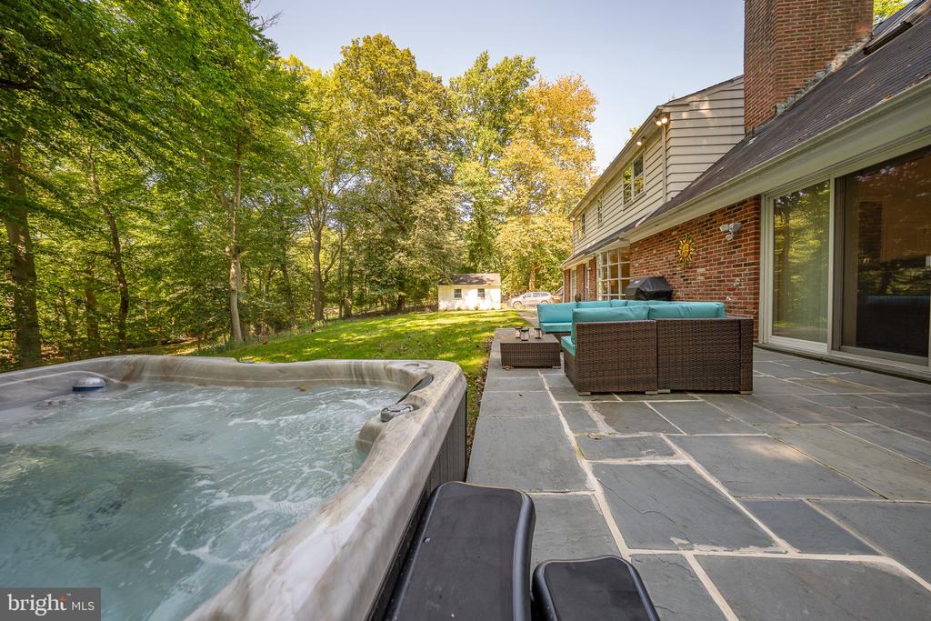 1448 MEADOWBROOK ROAD