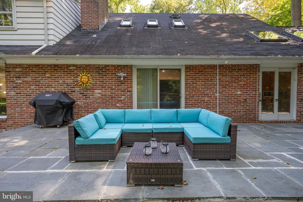 1448 MEADOWBROOK ROAD