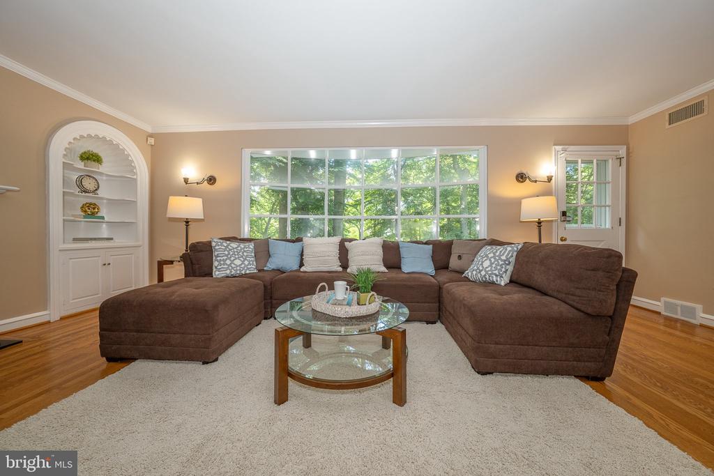 1448 MEADOWBROOK ROAD