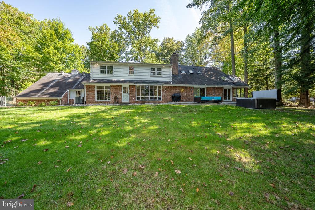 1448 MEADOWBROOK ROAD