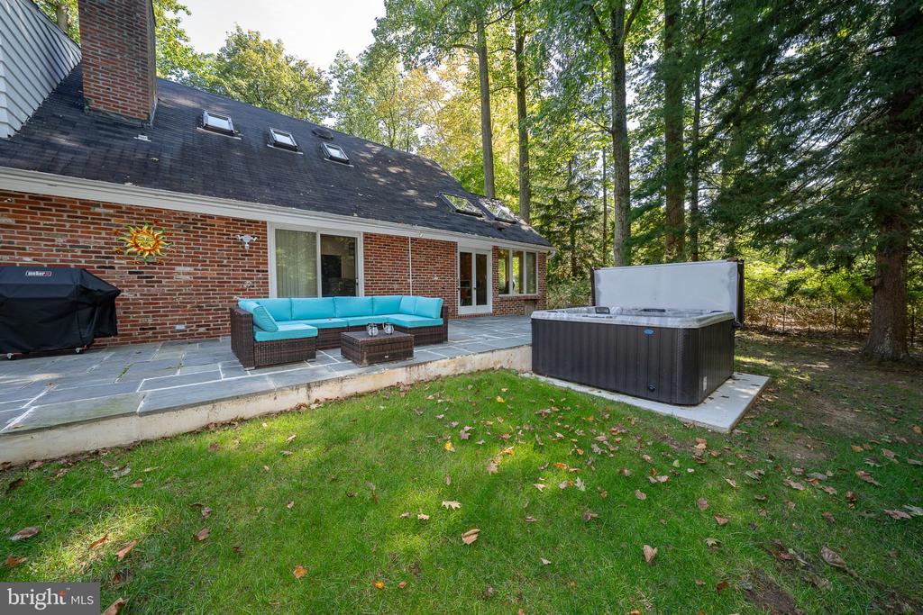 1448 MEADOWBROOK ROAD