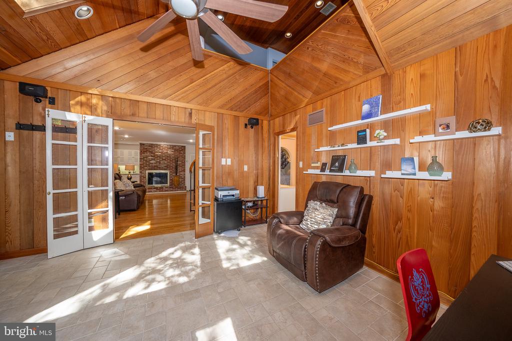 1448 MEADOWBROOK ROAD