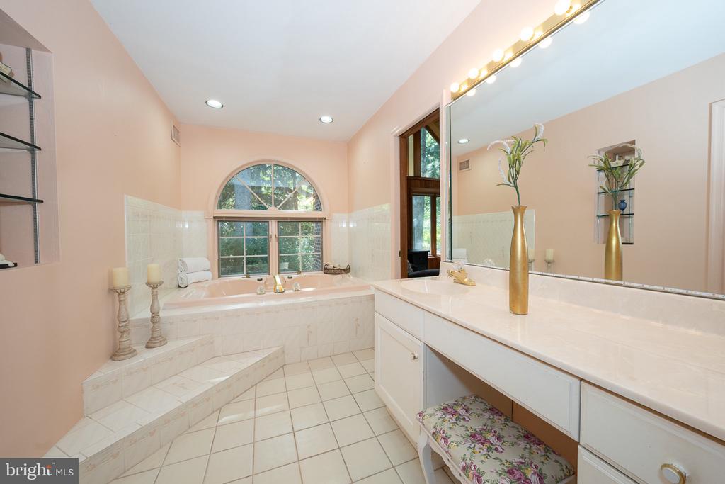 1448 MEADOWBROOK ROAD