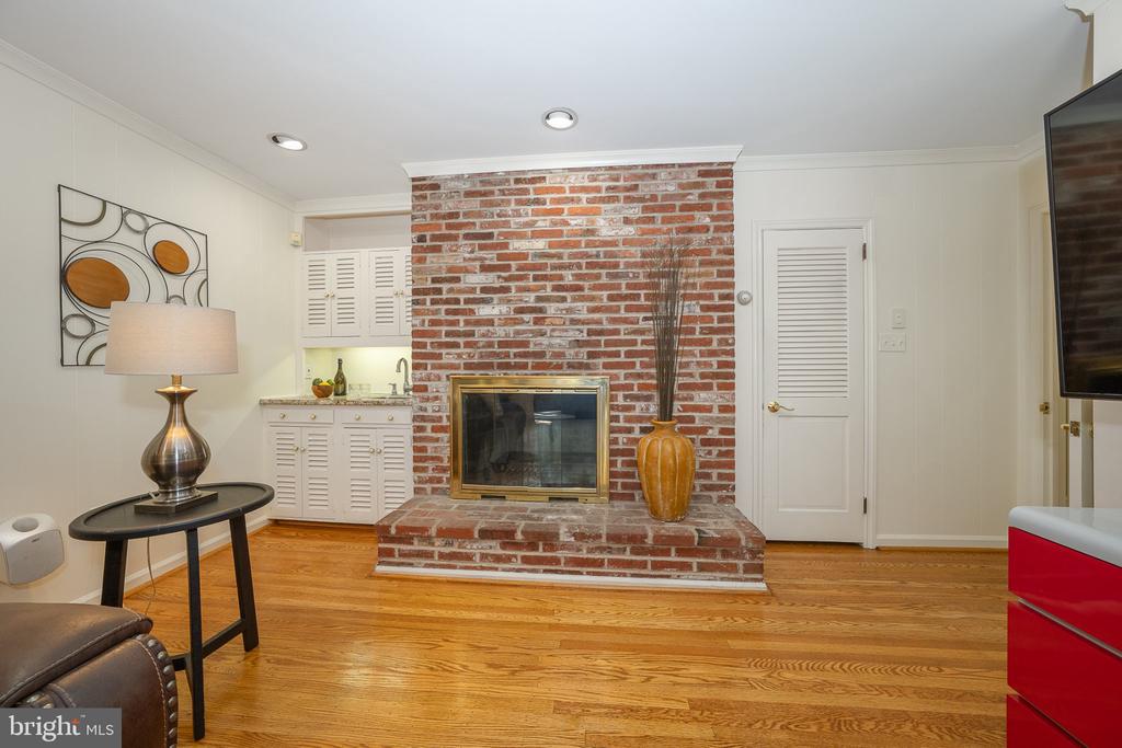 1448 MEADOWBROOK ROAD