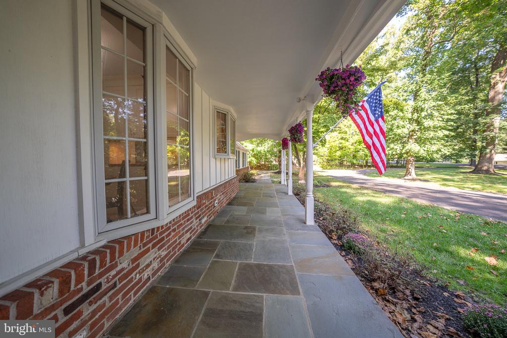 1448 MEADOWBROOK ROAD