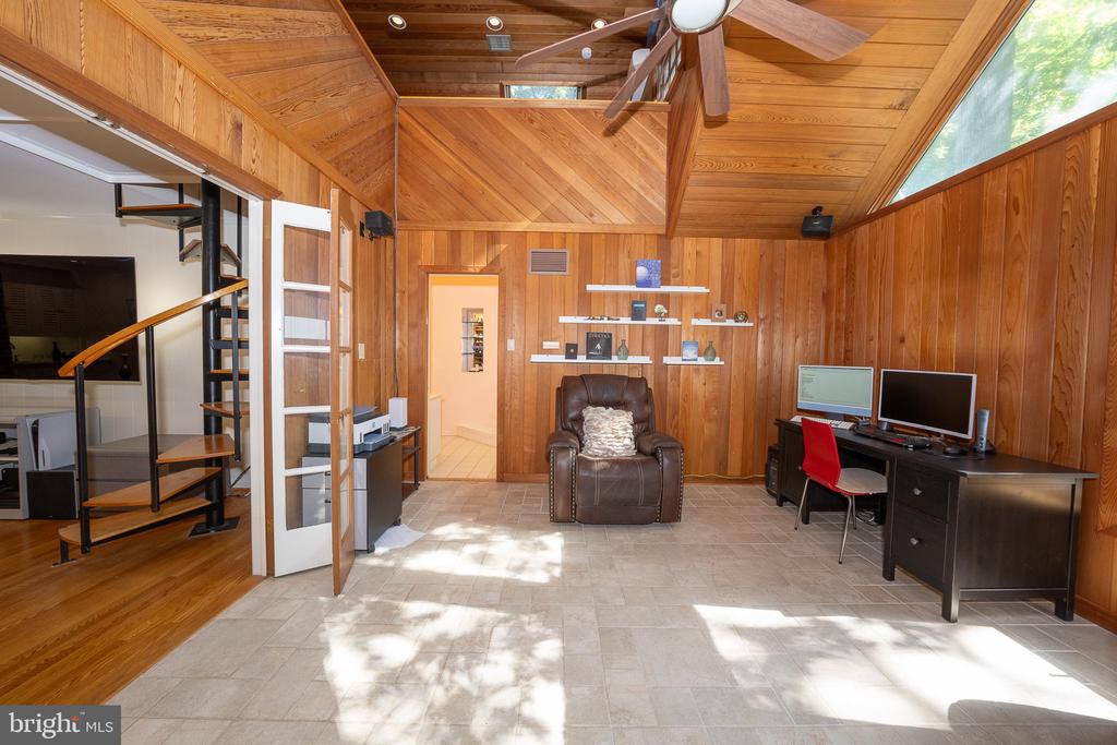 1448 MEADOWBROOK ROAD