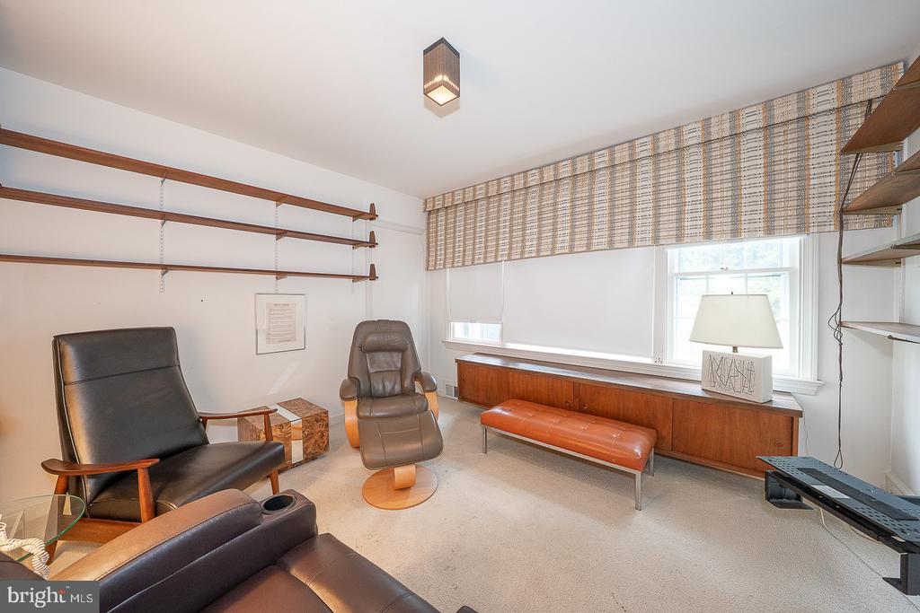 300 CONSHOHOCKEN STATE ROAD