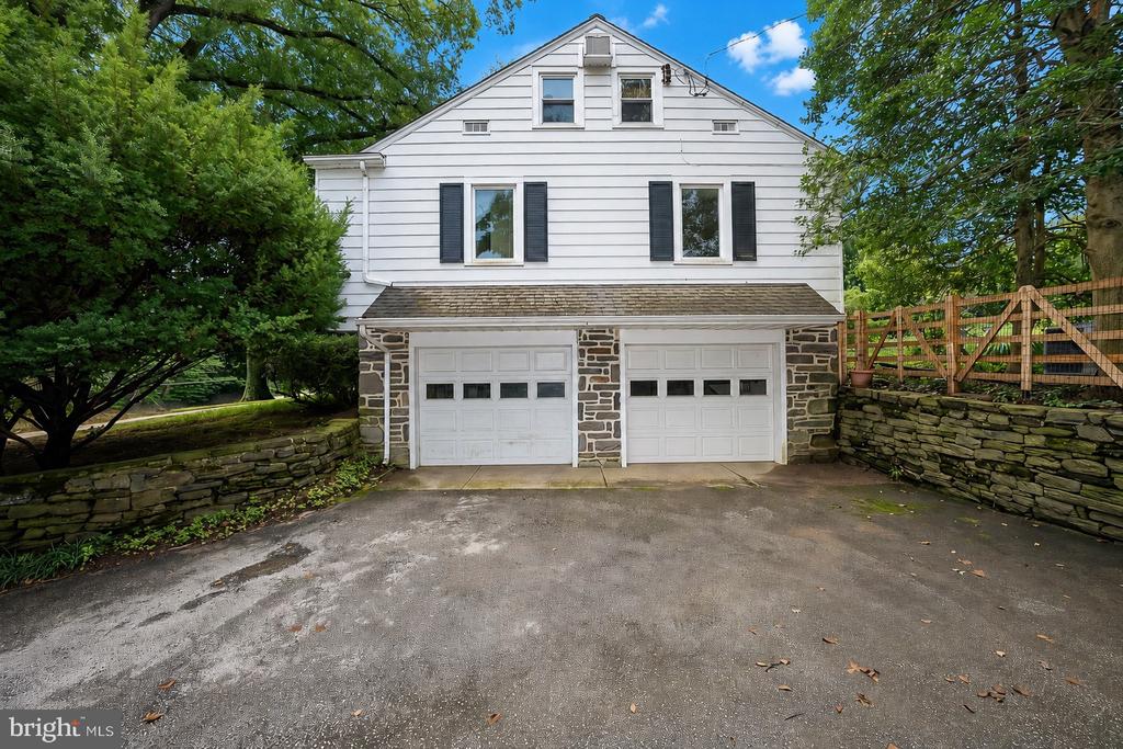 300 CONSHOHOCKEN STATE ROAD