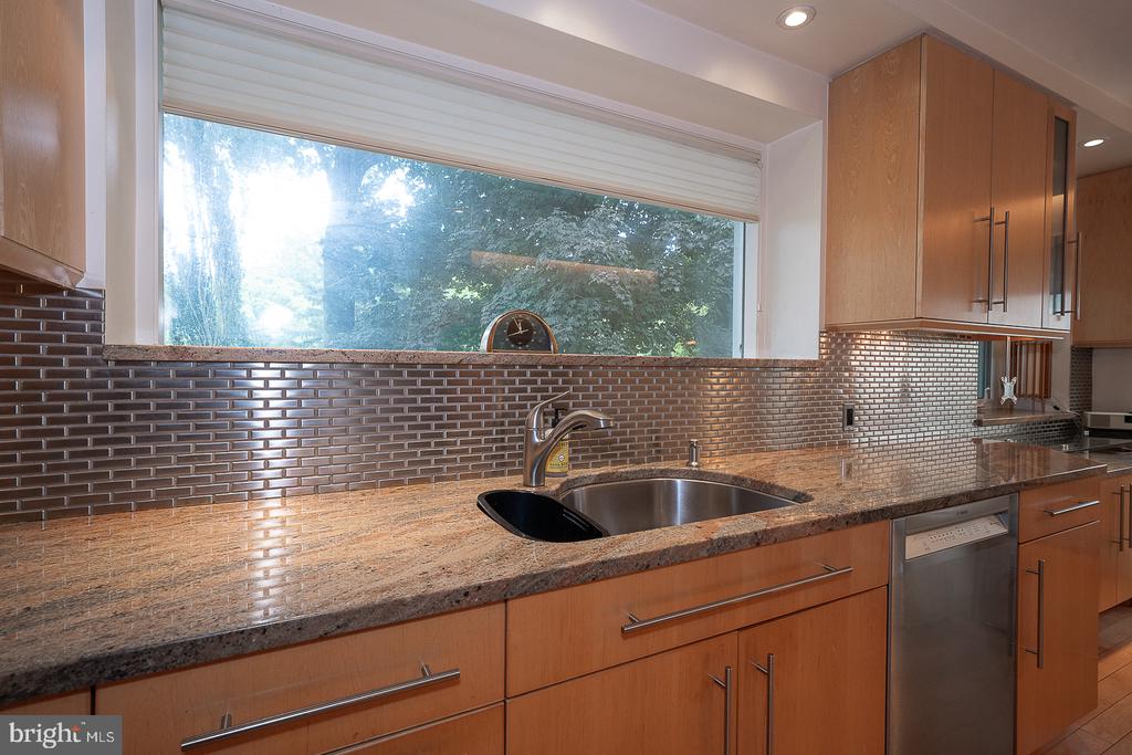 300 CONSHOHOCKEN STATE ROAD