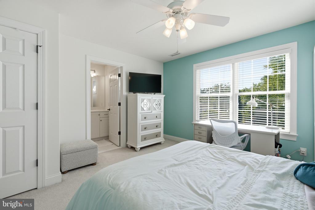 601 ARGYLE CIRCLE Unit:           