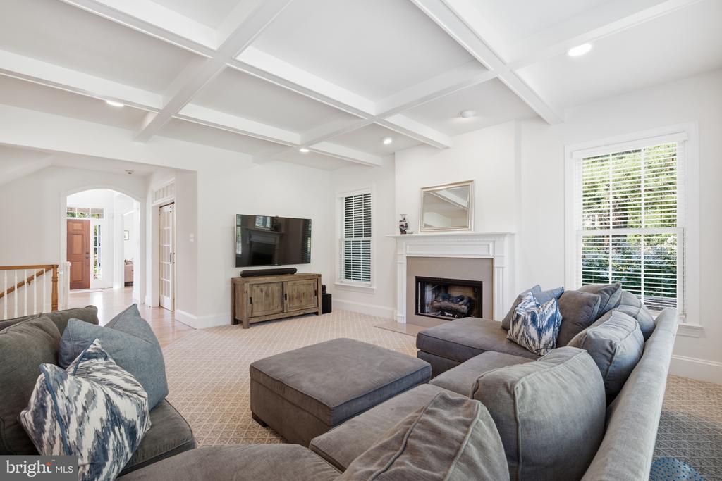 601 ARGYLE CIRCLE Unit:           