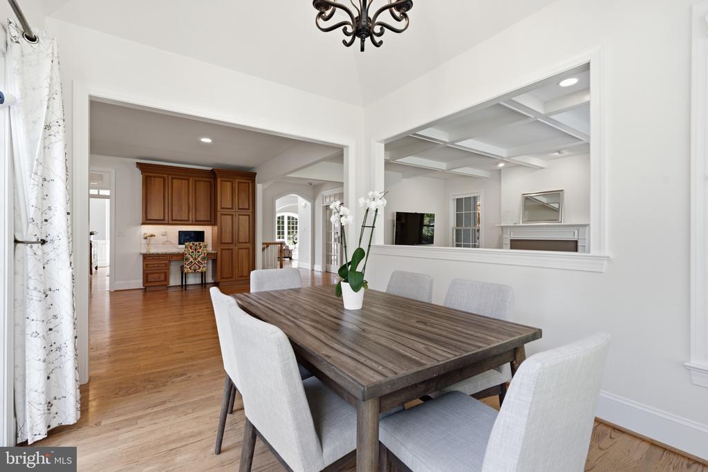 601 ARGYLE CIRCLE Unit:           