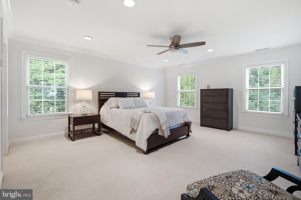 601 ARGYLE CIRCLE Unit:           