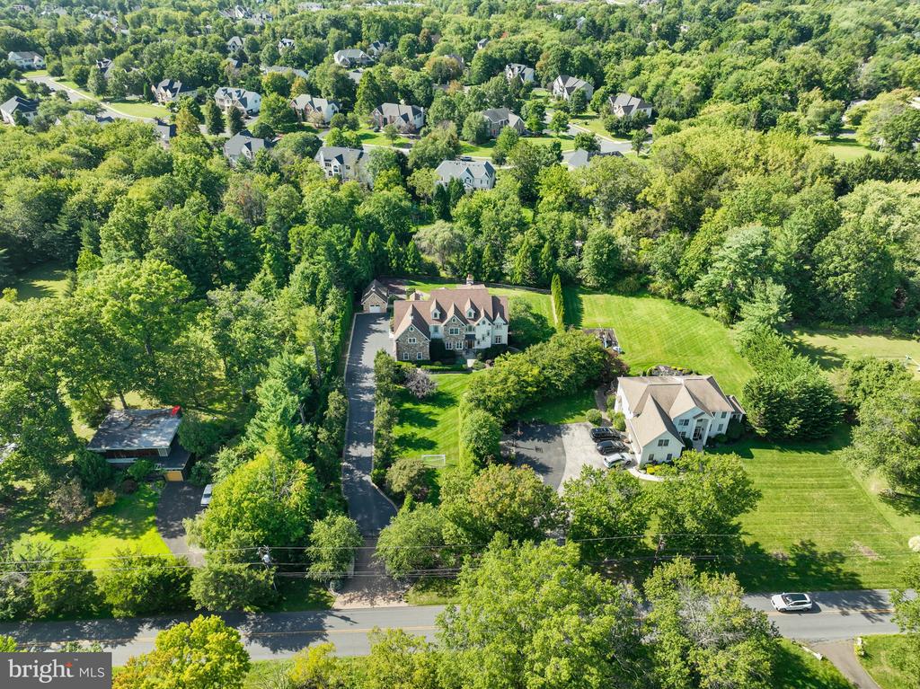 1519 CEDAR HILL ROAD