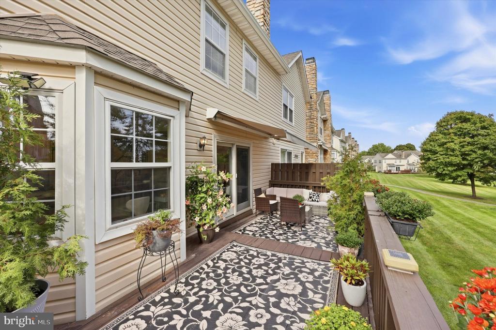 152 CANTERBURY LANE