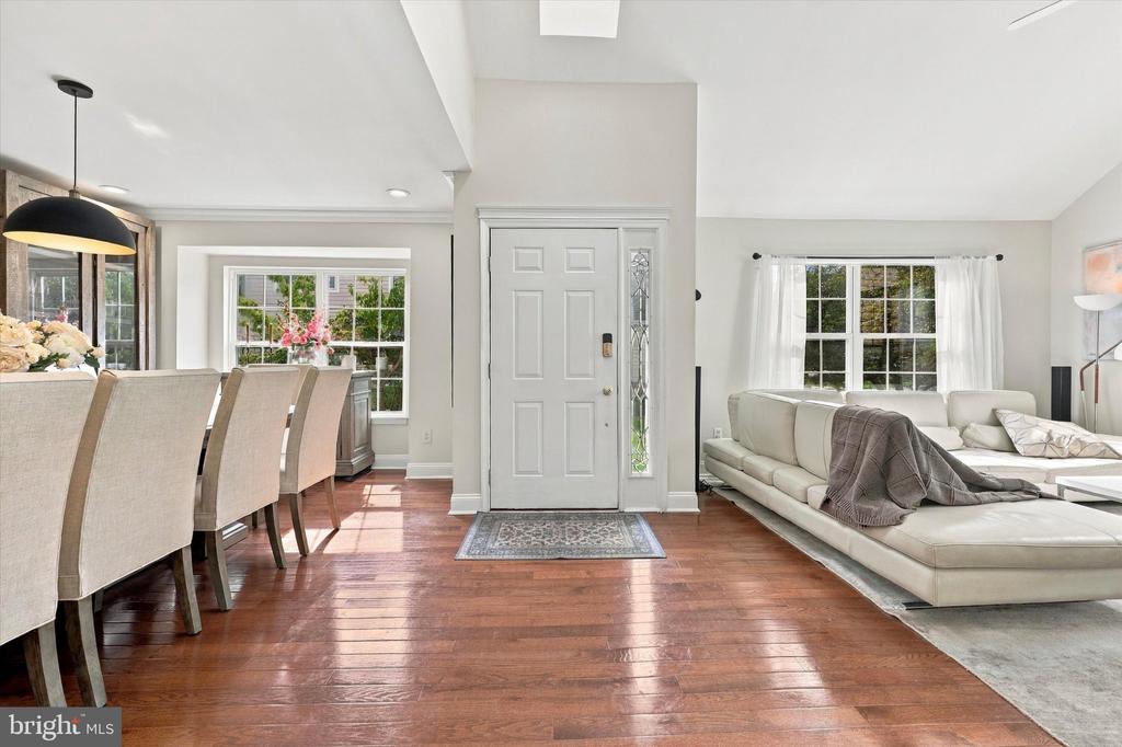 152 CANTERBURY LANE