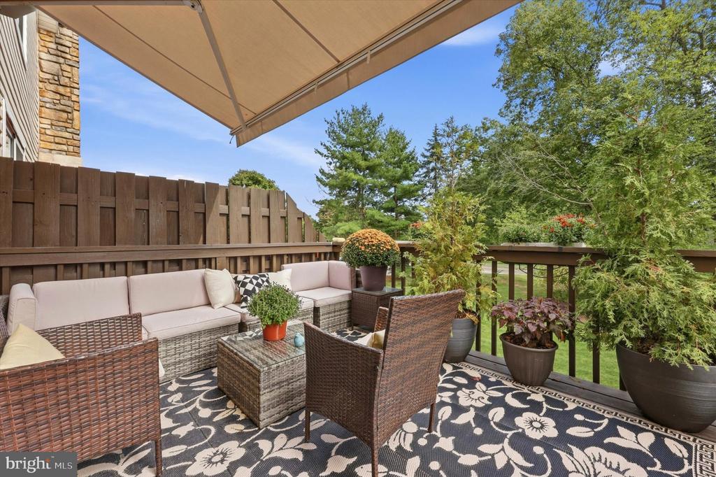 152 CANTERBURY LANE