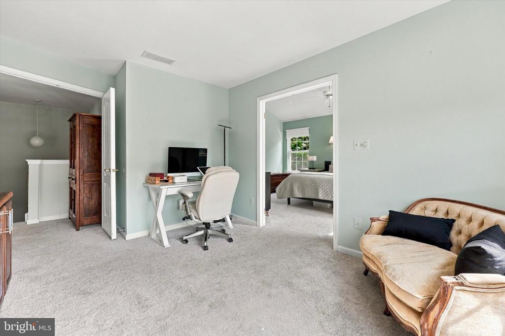 152 CANTERBURY LANE