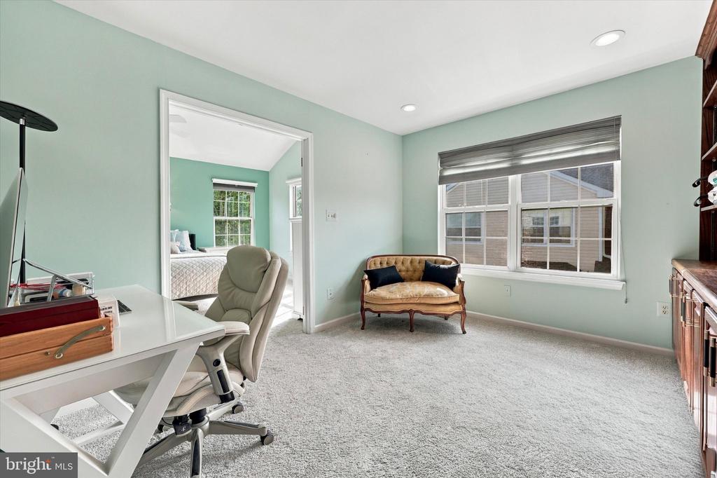 152 CANTERBURY LANE