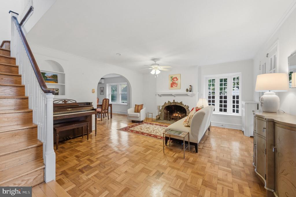 1410 GREYWALL LANE Unit:           