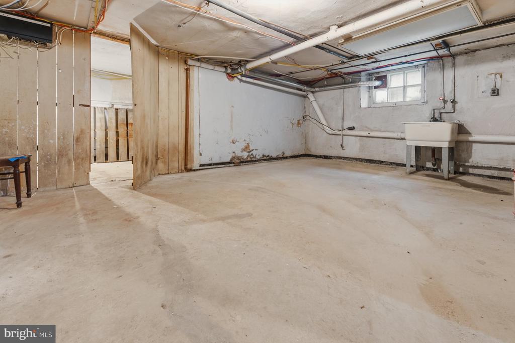 1410 GREYWALL LANE Unit:           