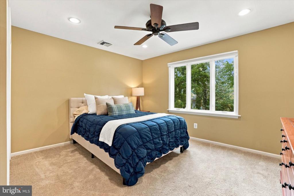 33 SUGAR MAPLE LANE