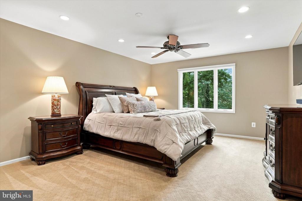 33 SUGAR MAPLE LANE