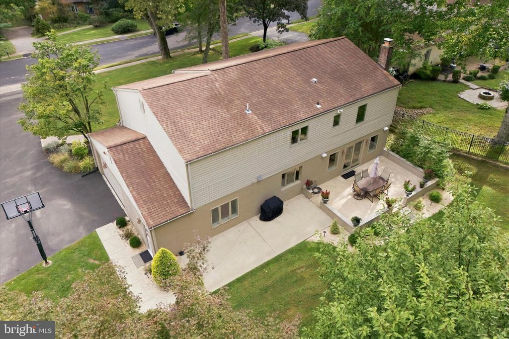 33 SUGAR MAPLE LANE
