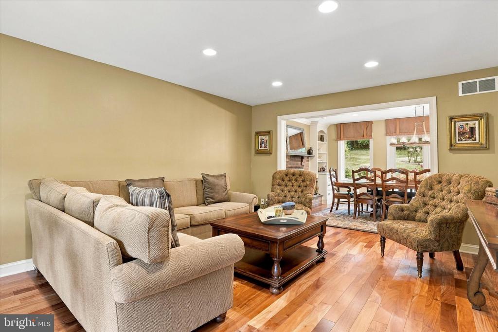 33 SUGAR MAPLE LANE
