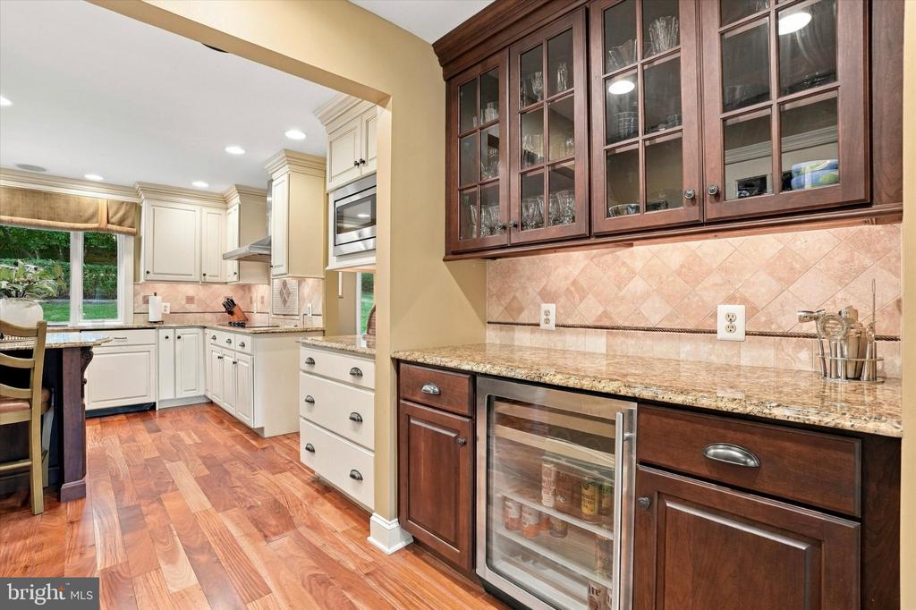 33 SUGAR MAPLE LANE
