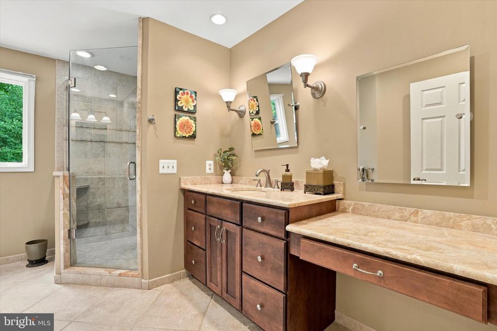 33 SUGAR MAPLE LANE