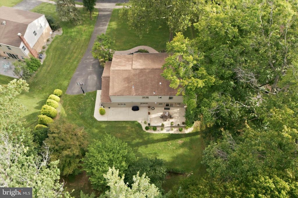 33 SUGAR MAPLE LANE