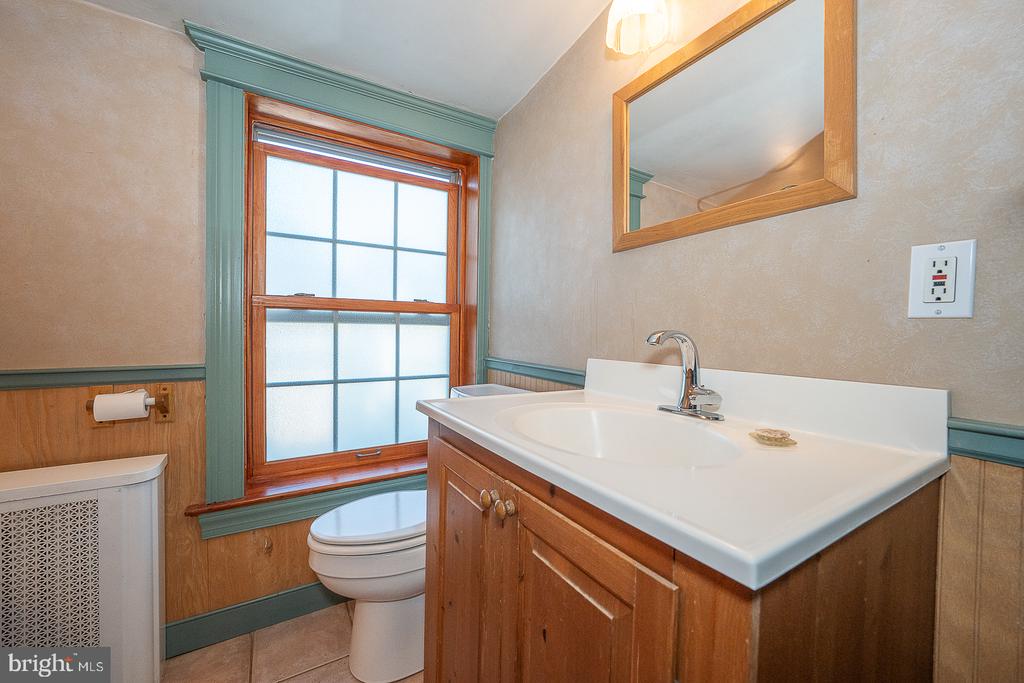 513 E WYNNEWOOD ROAD Unit:           