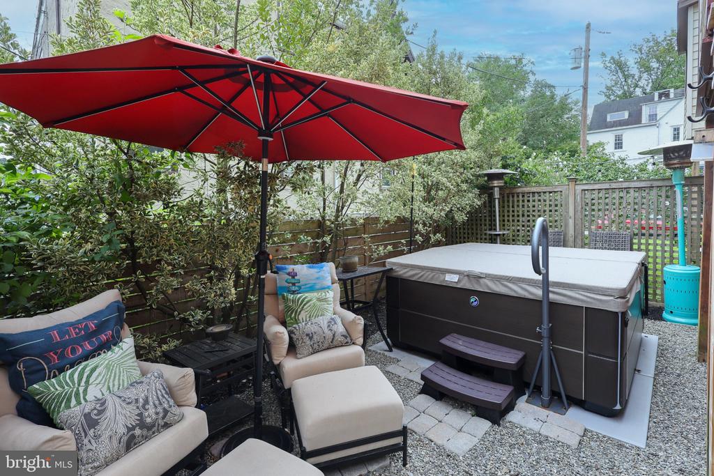 513 E WYNNEWOOD ROAD Unit:           
