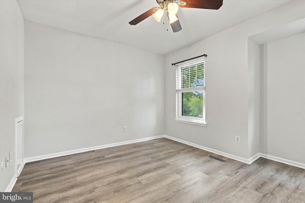 34 WINSTON COURT Unit: 105 U-34