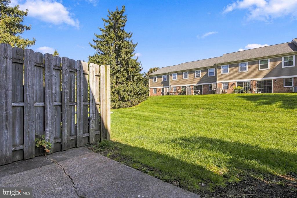 34 WINSTON COURT Unit: 105 U-34