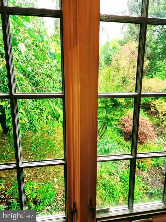 404 MILL CREEK ROAD Unit: #1 (GARAGE APT)