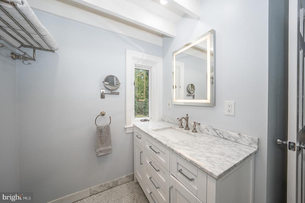 1169 RADNOR ROAD Unit:           
