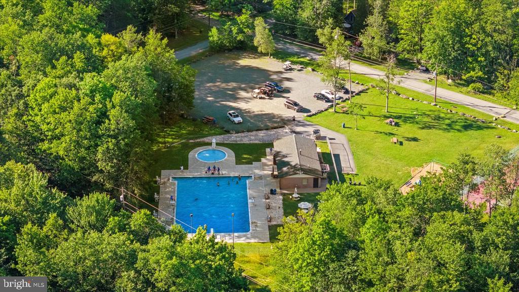 7698 LAKE SHORE DRIVE