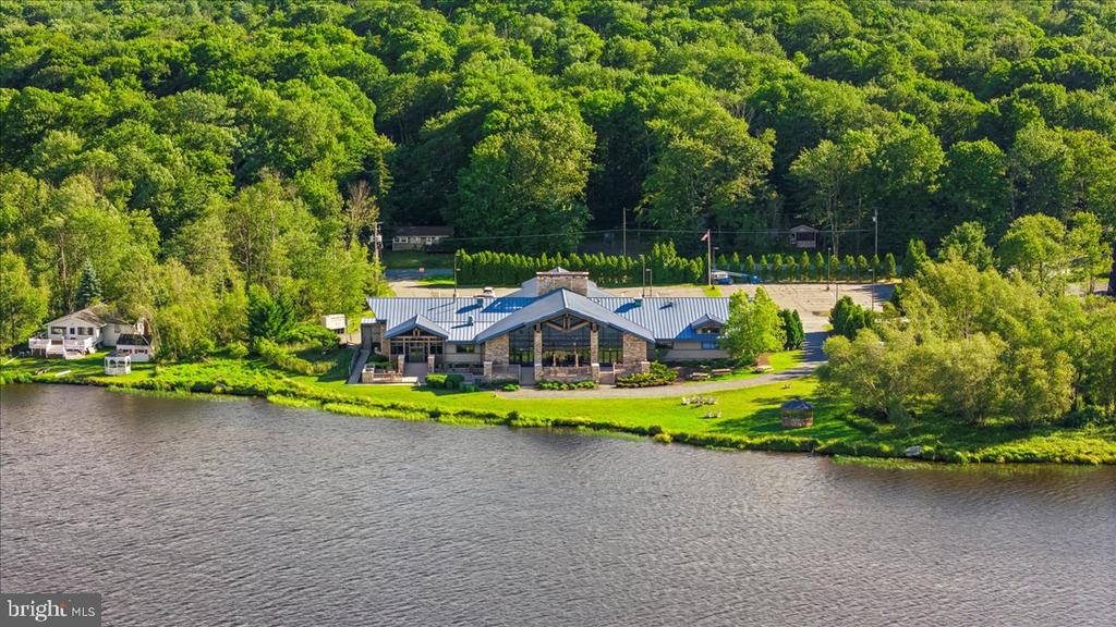 7698 LAKE SHORE DRIVE