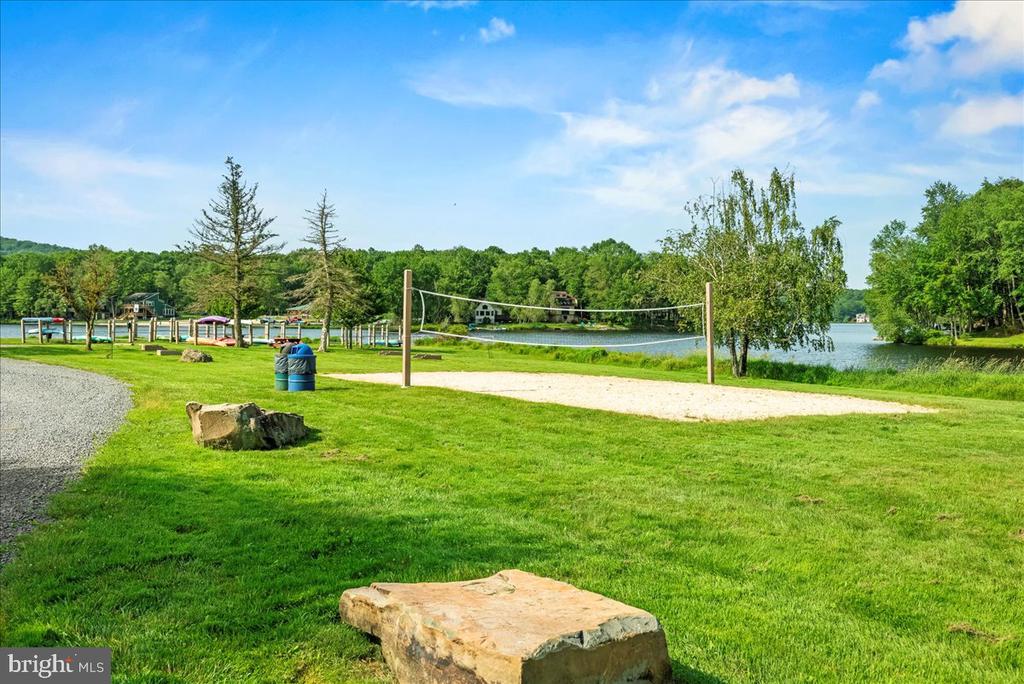 7698 LAKE SHORE DRIVE